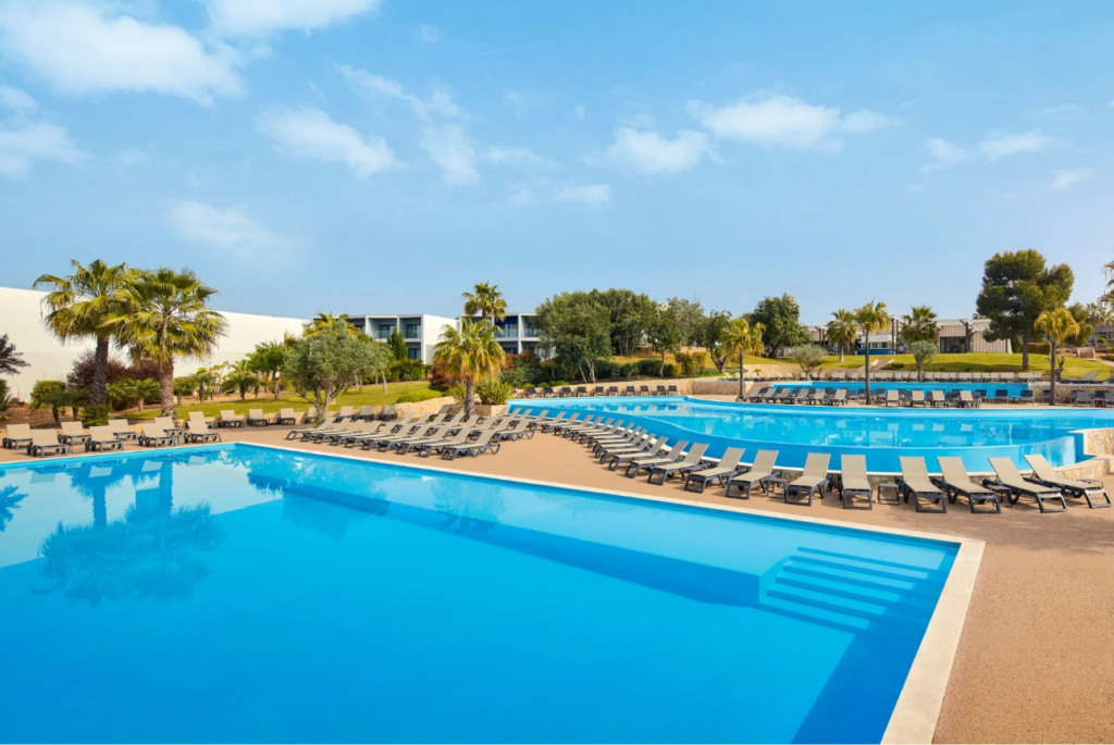 Swimmingpool hos Tivoli Alvor Algarve Resort